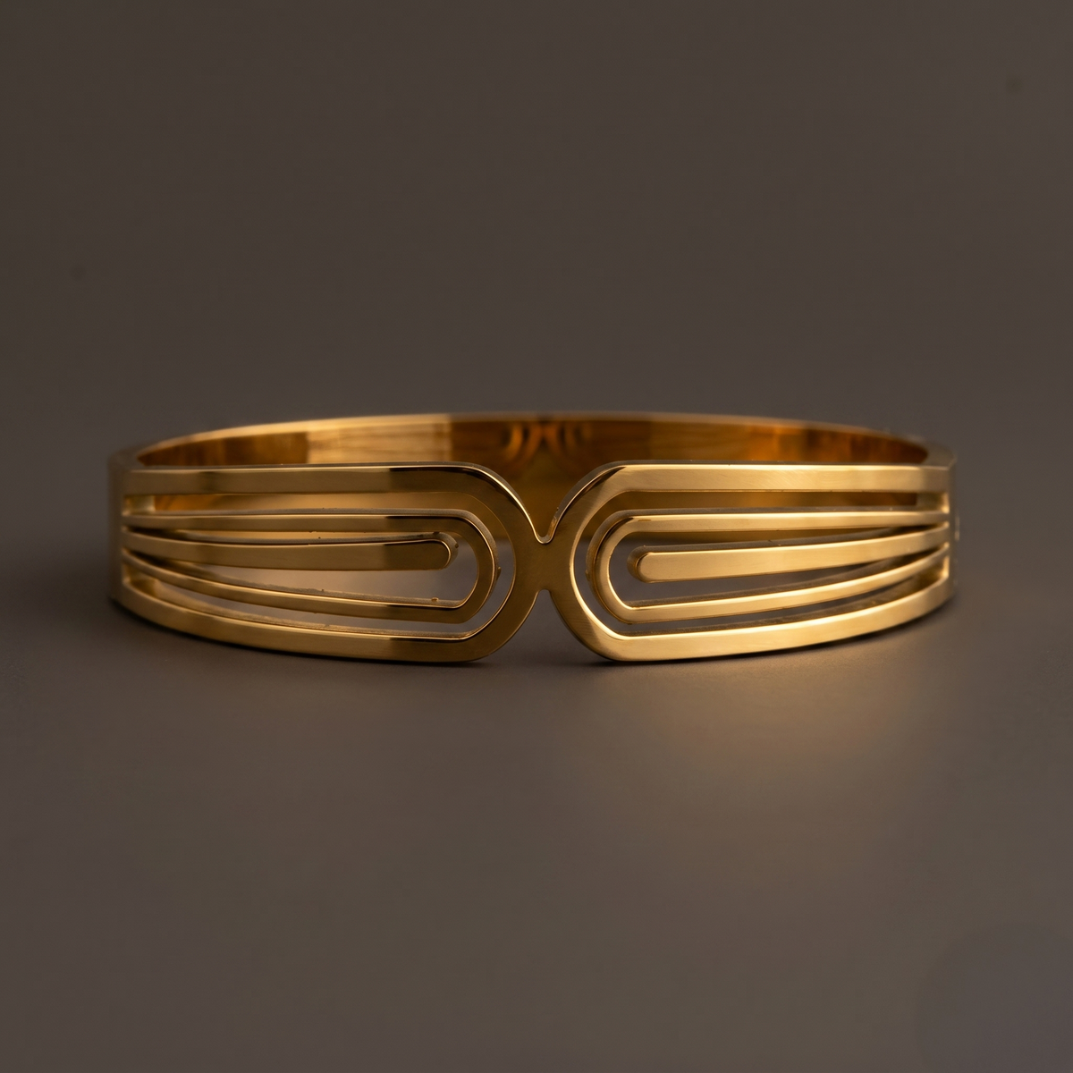 Gold Plated Looping Bracelet alternate angle — Avalna, Arcot Tamil Nadu