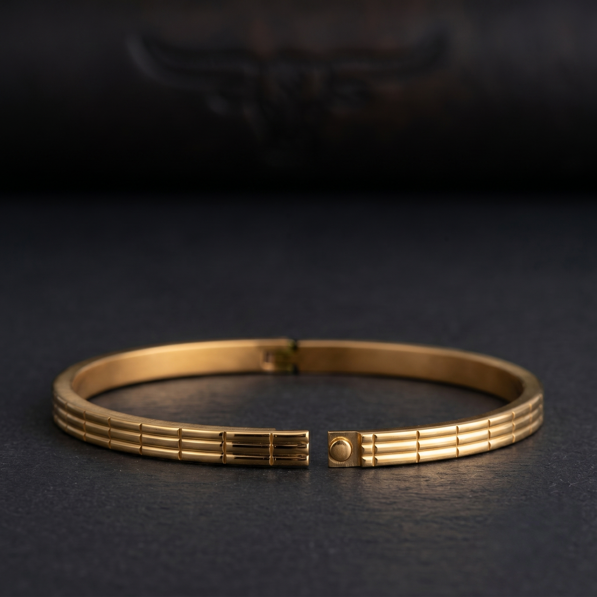 Minimalist Linear Pattern Gold Bracelet detail view — Avalna, Arcot Tamil Nadu