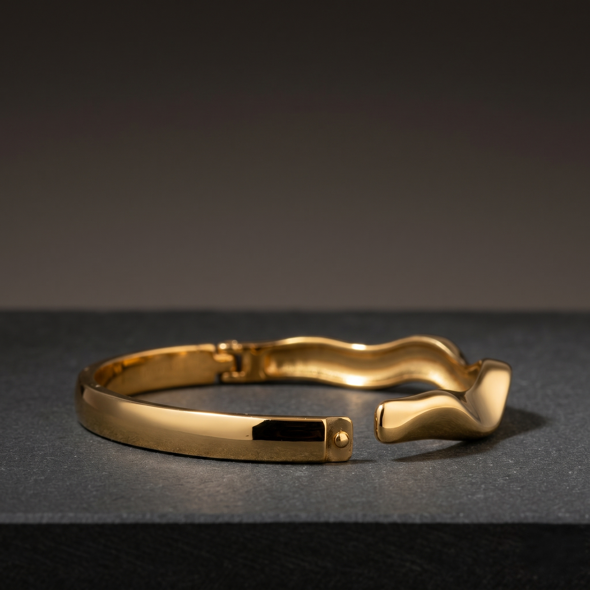 Minimalist Wave Bracelet detail view — Avalna, Arcot Tamil Nadu